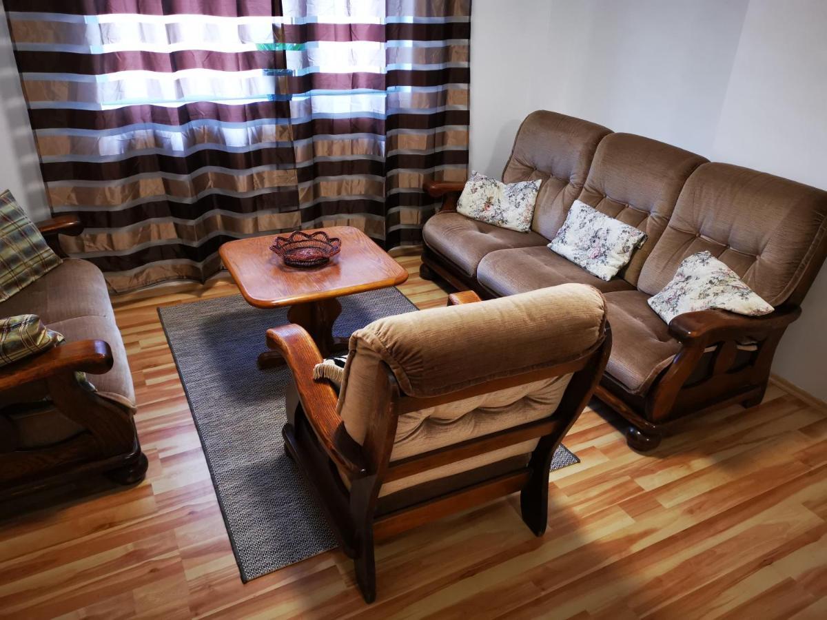Mate Apartman Gyula Εξωτερικό φωτογραφία