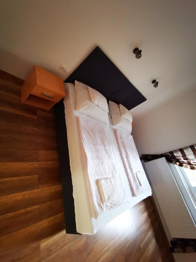 Mate Apartman Gyula Εξωτερικό φωτογραφία
