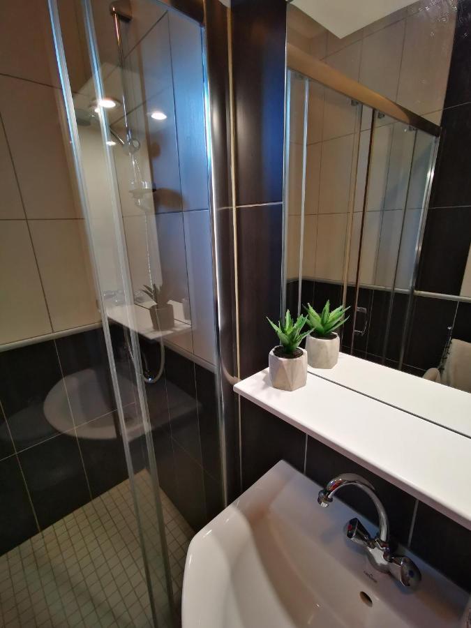 Mate Apartman Gyula Εξωτερικό φωτογραφία