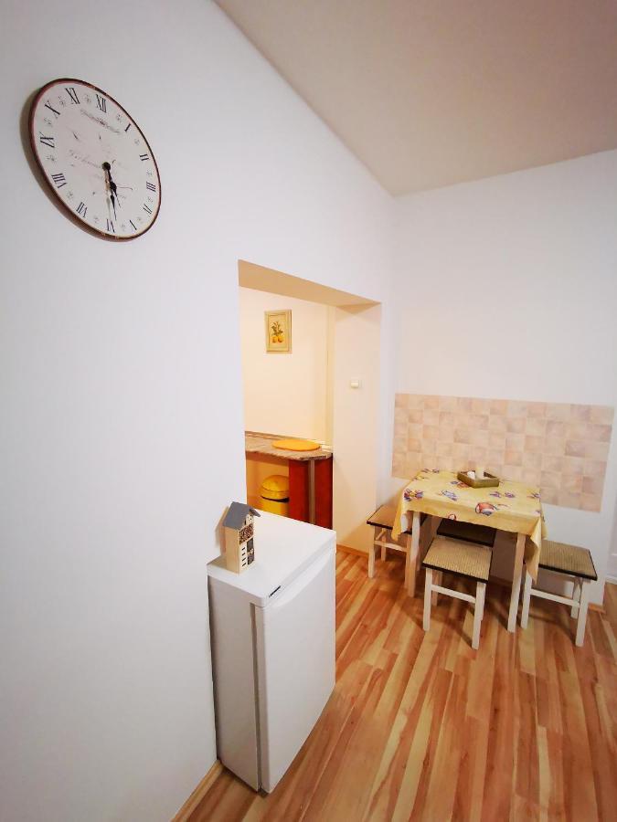 Mate Apartman Gyula Εξωτερικό φωτογραφία