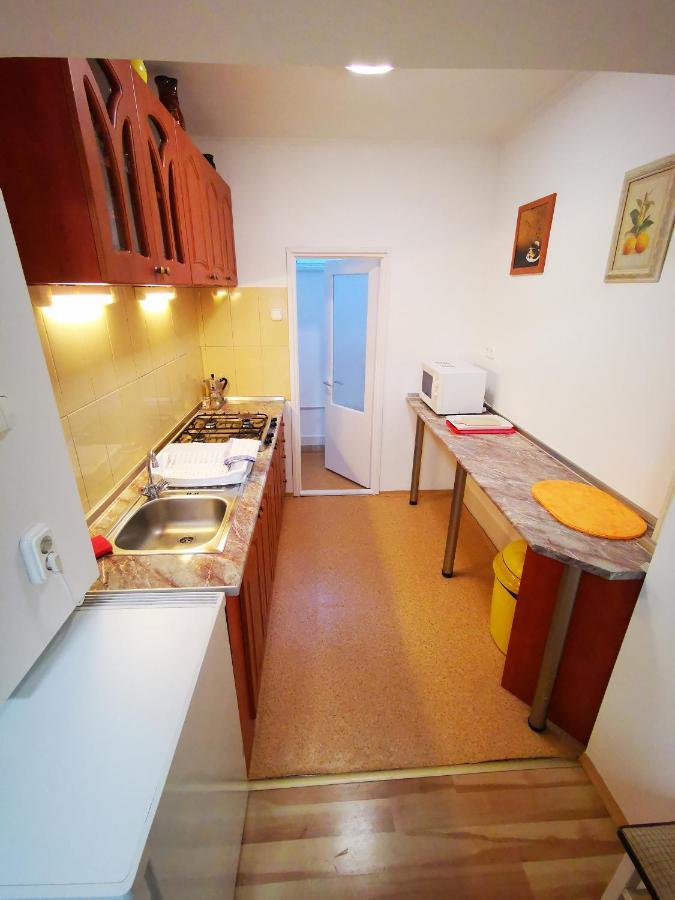 Mate Apartman Gyula Εξωτερικό φωτογραφία