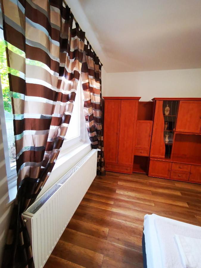 Mate Apartman Gyula Εξωτερικό φωτογραφία
