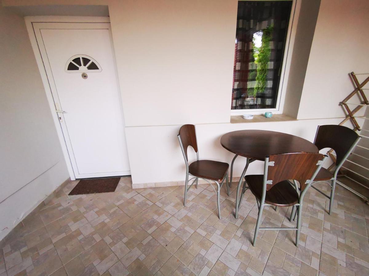 Mate Apartman Gyula Εξωτερικό φωτογραφία